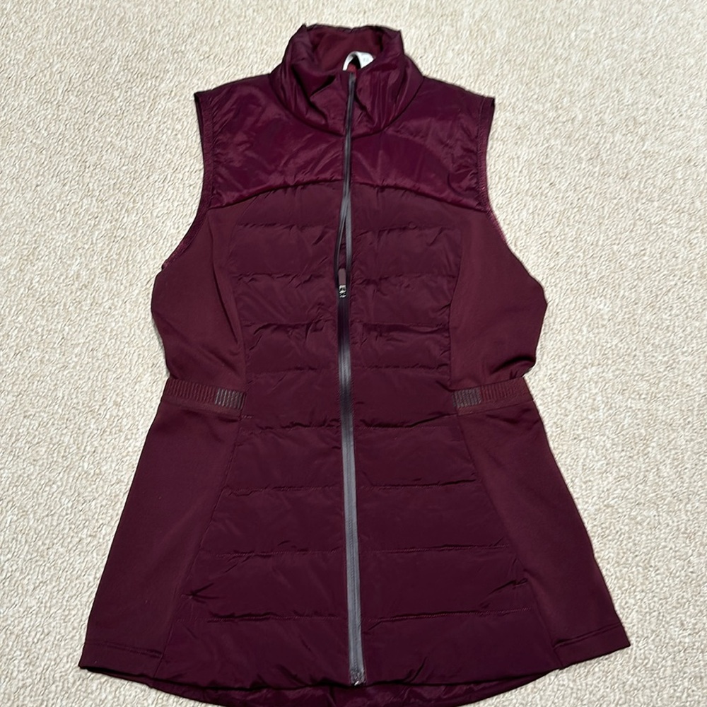 Lululemon down vest burgundy colour.
